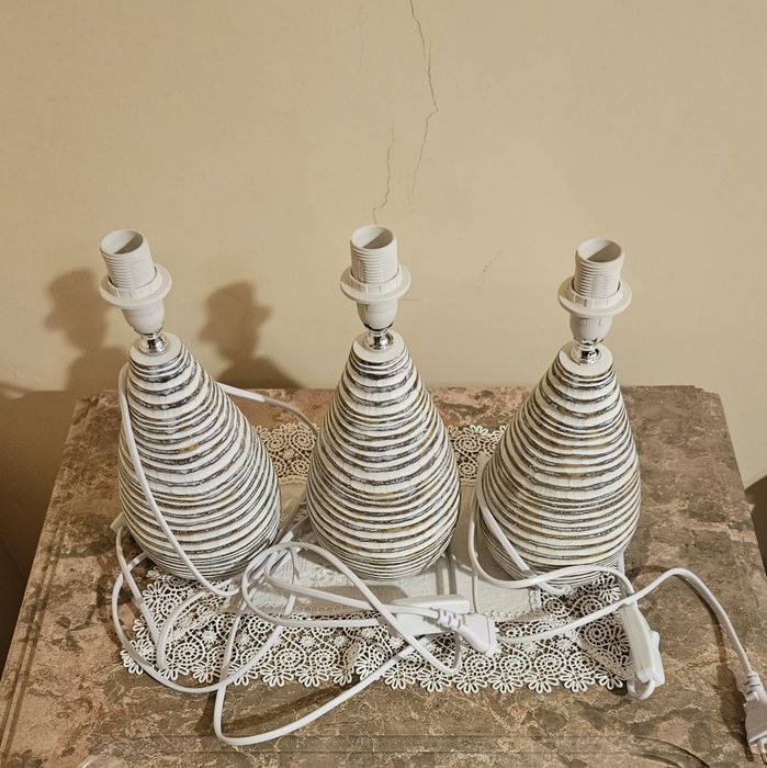 Conjunto três candeeiros de mesa (entrega em mão)