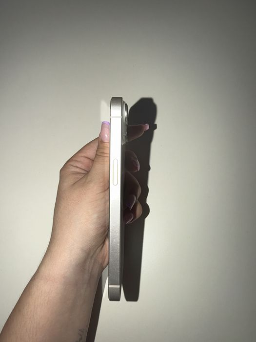 iPhone 14 128GB Branco/Luz das Estrelas - Muito bom estado