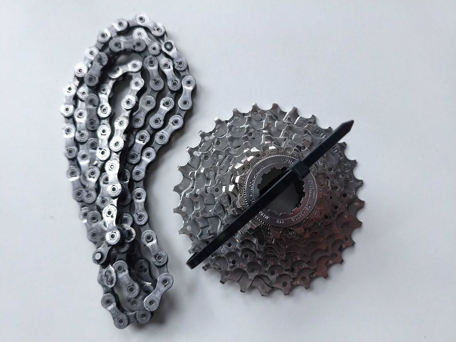 Kaseta Shimano HG400-9 | 11-28T | + Łańcuch HG93 + Spinka | BDB