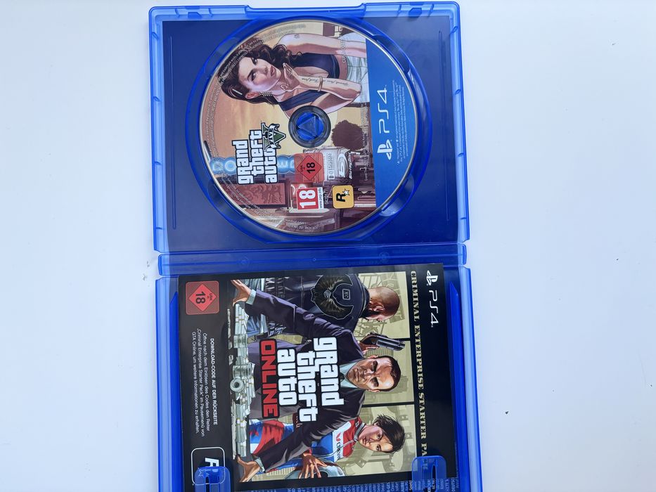 Playstation 4 slim + kontroler + gta 5