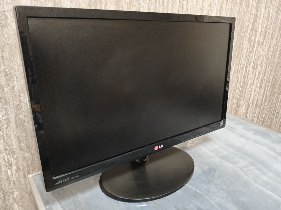 Монітор 22 LG 1920/1080 full hd