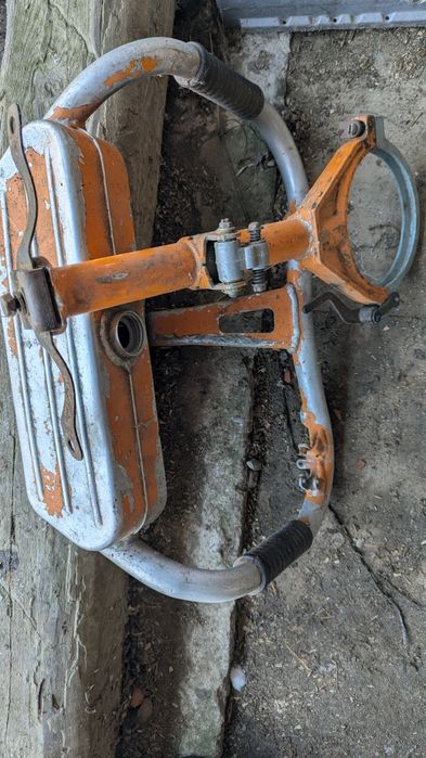 Запчастини до бензопили Урал