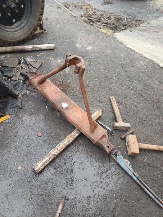 Продам балку комбайна  нива ск 5 та цапфи