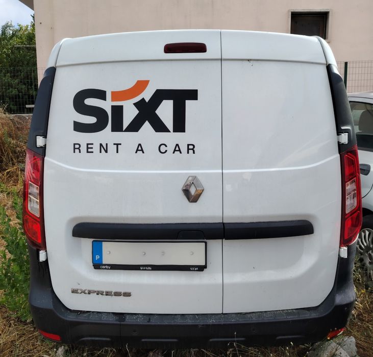 Renault Express 2024 só 25.000 km, a trabalhar e a andar. (GARANTIA 18 MESES) Aceita-se Mota ou Carro de Retoma (Leia o anuncio todo)