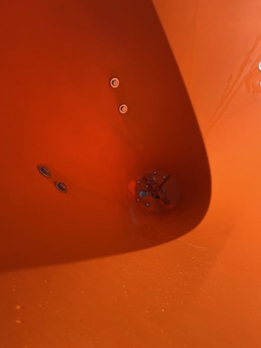 Distribuidor de adubo em fibra 500kg com prato inox