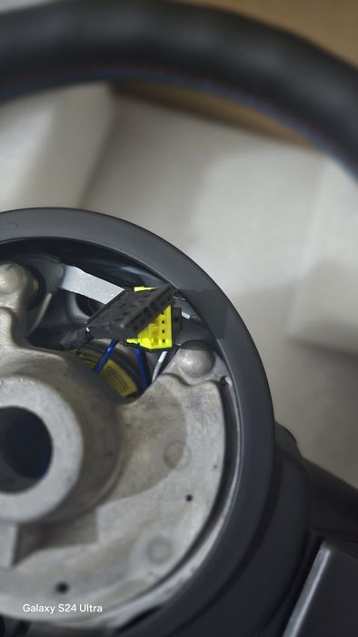 Volante + Airbag + Patilhas BMW E81/E82/E90/E91/X1/E70/E71 (Novo)