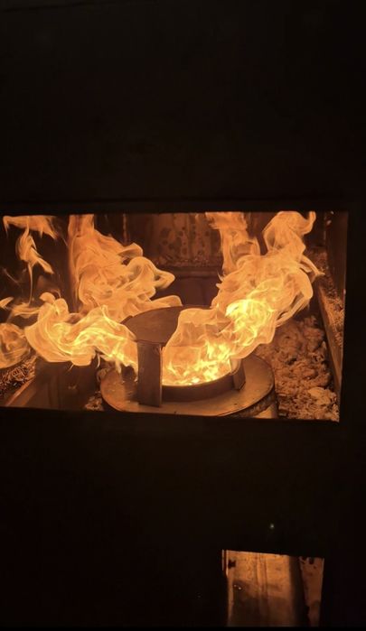 Піч буржуйка з радіатором та пальником на відпрацьованому мастилі