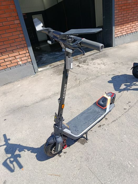 Электросамокат ninebot Segway p65