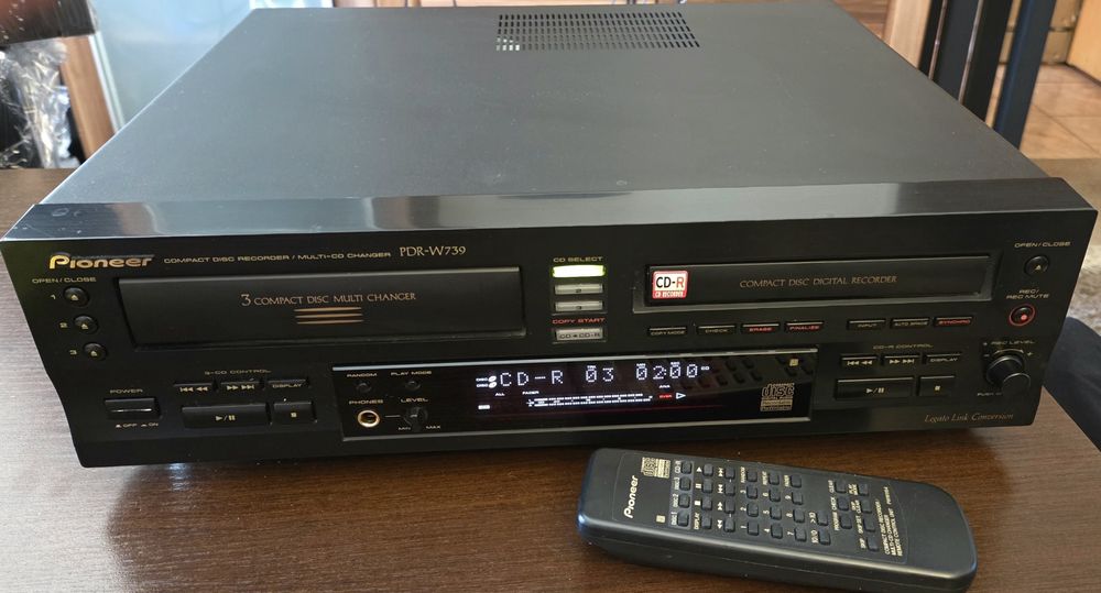 Nagrywarka Pioneer PDR W739 pllot