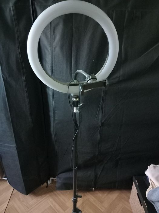 Lampa pierścieniowe LED