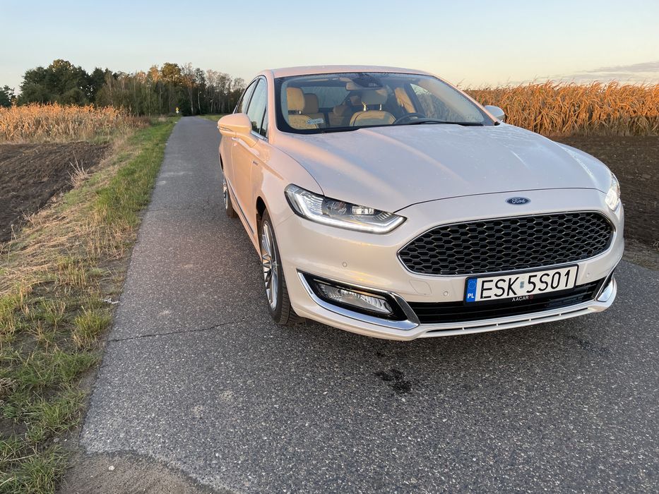 Sprzedam forda mondeo vignale benzyna hybryda 2.0