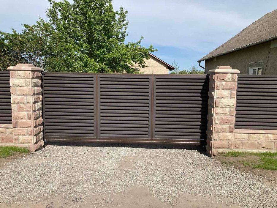 Будівництво ТОП парканів “під ключ” | Металеві, з блоків, комбіновані