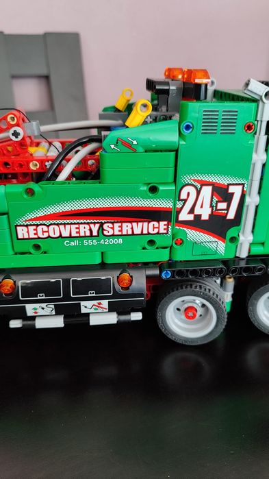 LEGO technic 42008 pomoc drogowa klocki 100%, pudło, instrukcja
