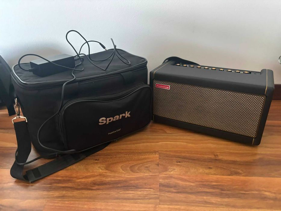 Positive Grid Spark 40 + Bolsa/Case Original – Excelente Estado