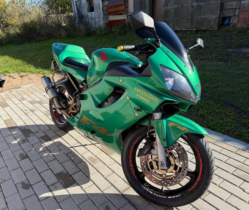 Honda CBR 600 f4i Sport