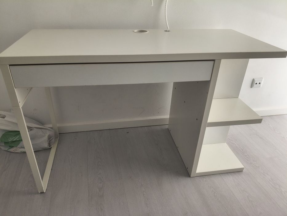 Secretaria IKEA Micke Branca