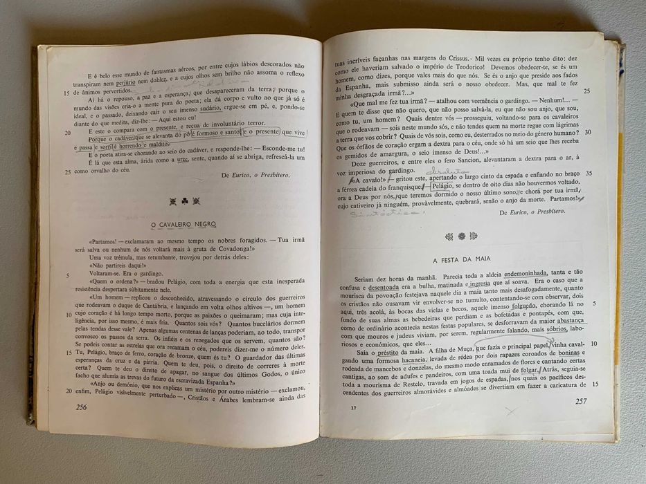 Livro Escolar Antigo