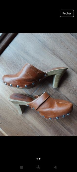 Socas de salto em madeira