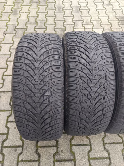 Nokian 235 55 R18 SUV komplet