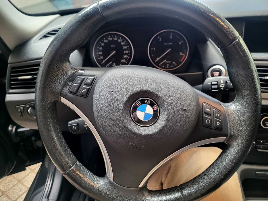 BMW X1 sDrive18d Automático | 2010 | 177 635 km