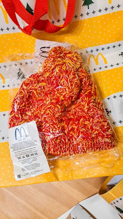 Unikat: Box McDonald’s 30 lat | Czapka Burger, Beanie, Kubek