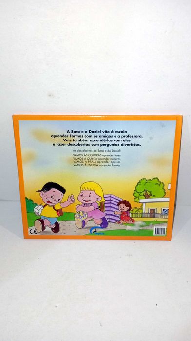 Sara e Daniel - vamos à escola aprender as formas
