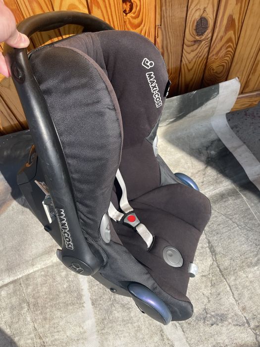 Дитяче автокрісло MAXI-COSI