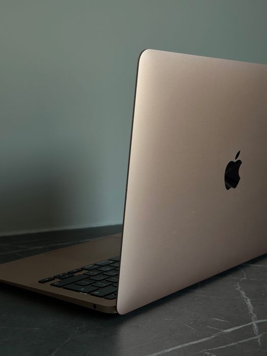 Macbook Air Złoty