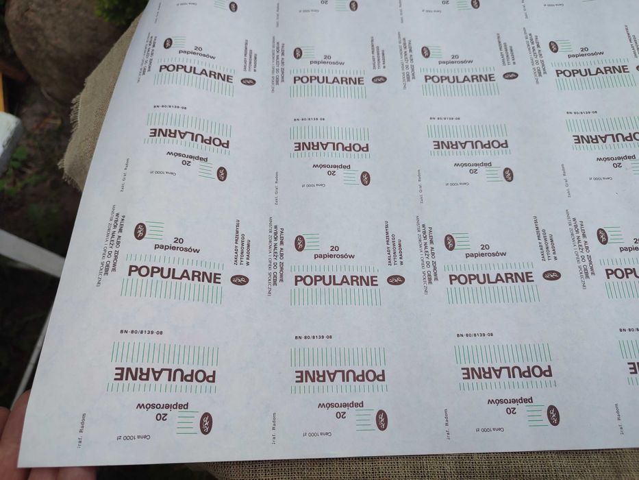 Papierosy Popularne opakowania arkusze