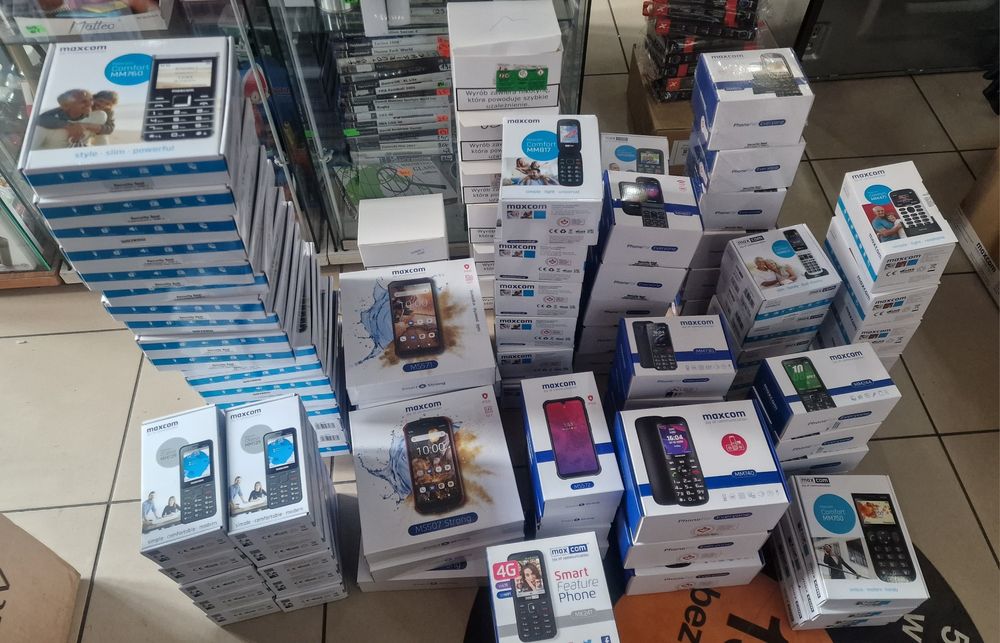 Telefon dla seniora, dotykowy, z klawiaturą, KLAPKĄ! NOWY GW. 24 mies