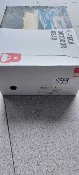 Calçado de montanha ou caminhada muito confortáveis