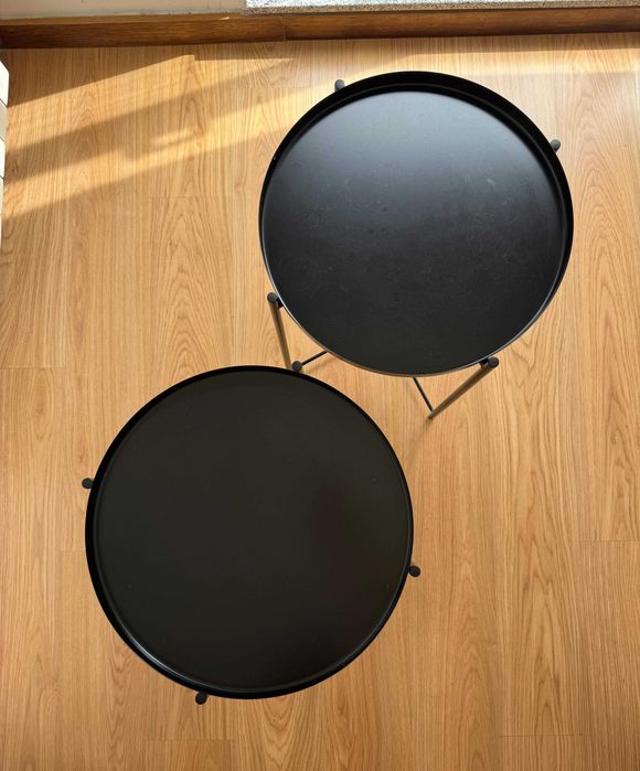 2 Mesas de apoio pretas - IKEA