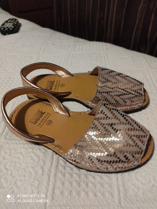Sapatos sandálias Novos c/ etiqueta Tam. 32