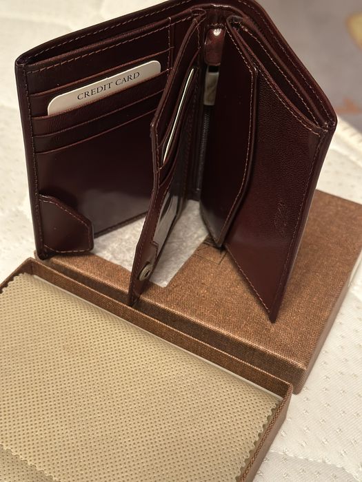 Портмоне и подарочные наборы