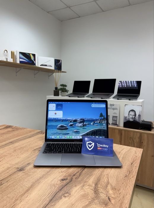 13” MacBook Air 2020 SpaceGray - M1/8GB/256GB- Батарея 100% - Гарантія