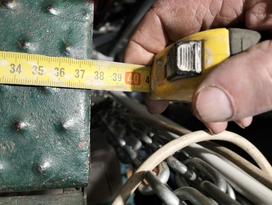 Escadote verde em ferro