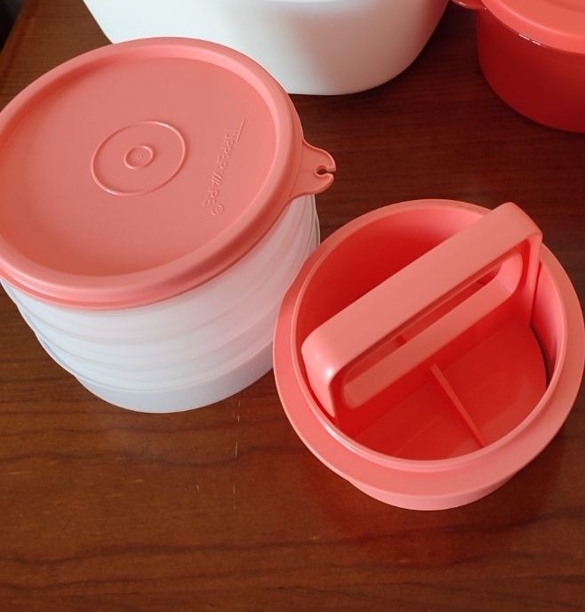 Self Burger Tupperware NEW441902306061209600