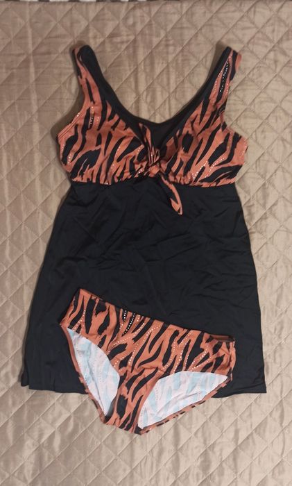 Kostium tankini z długą bluzką