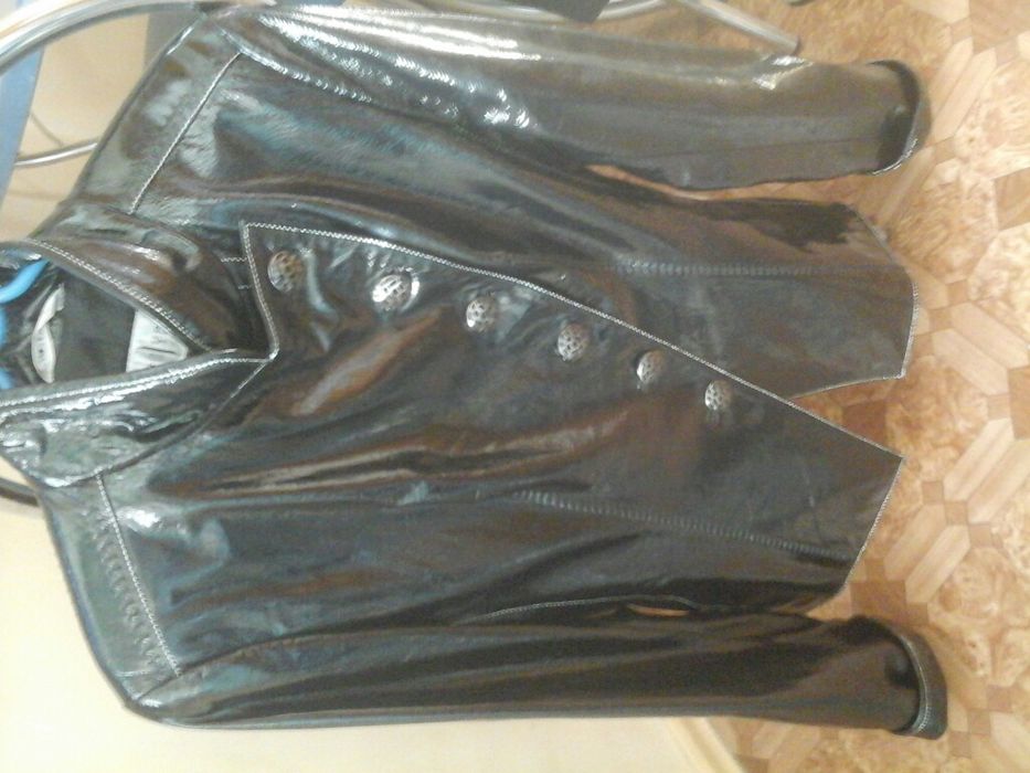 Продам куртку пиджак, кожа 44.46 р