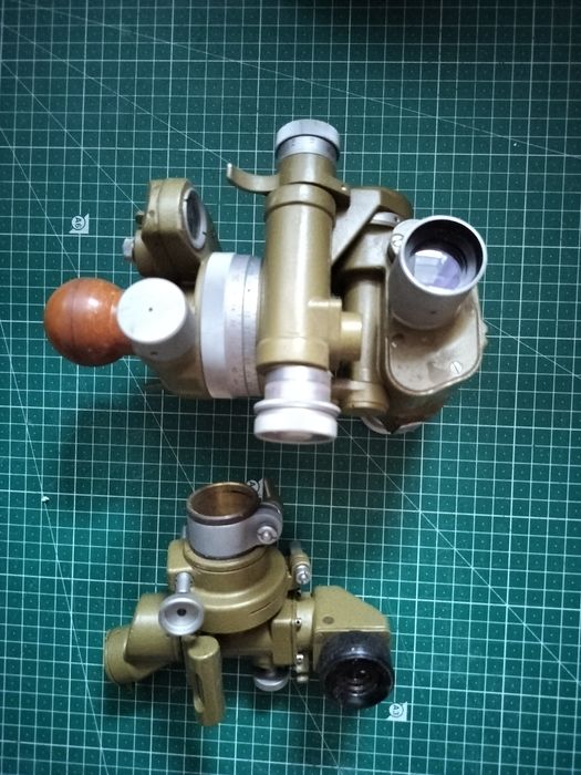 Артилерійская буссоль ПАБ-2. Азимутальна насадка.