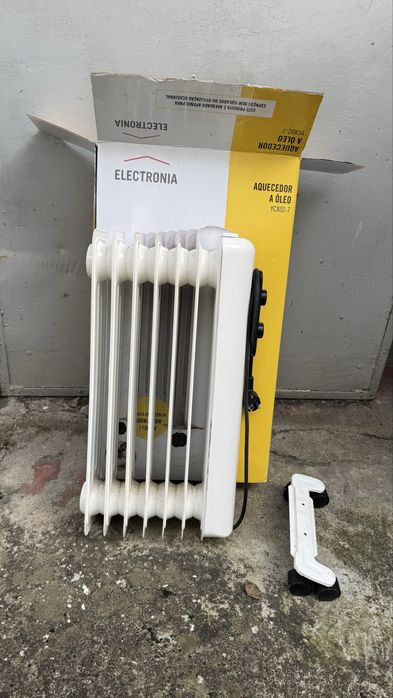 Vendo aquecedor a óleo ELECTRONIA