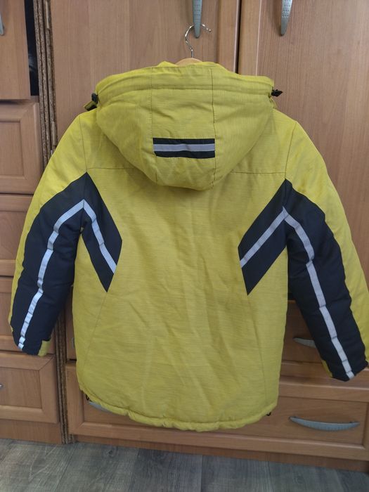 Подростковая зимняя курточка