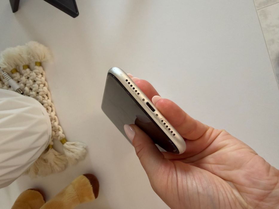iPhone 11 - com ecrã partido