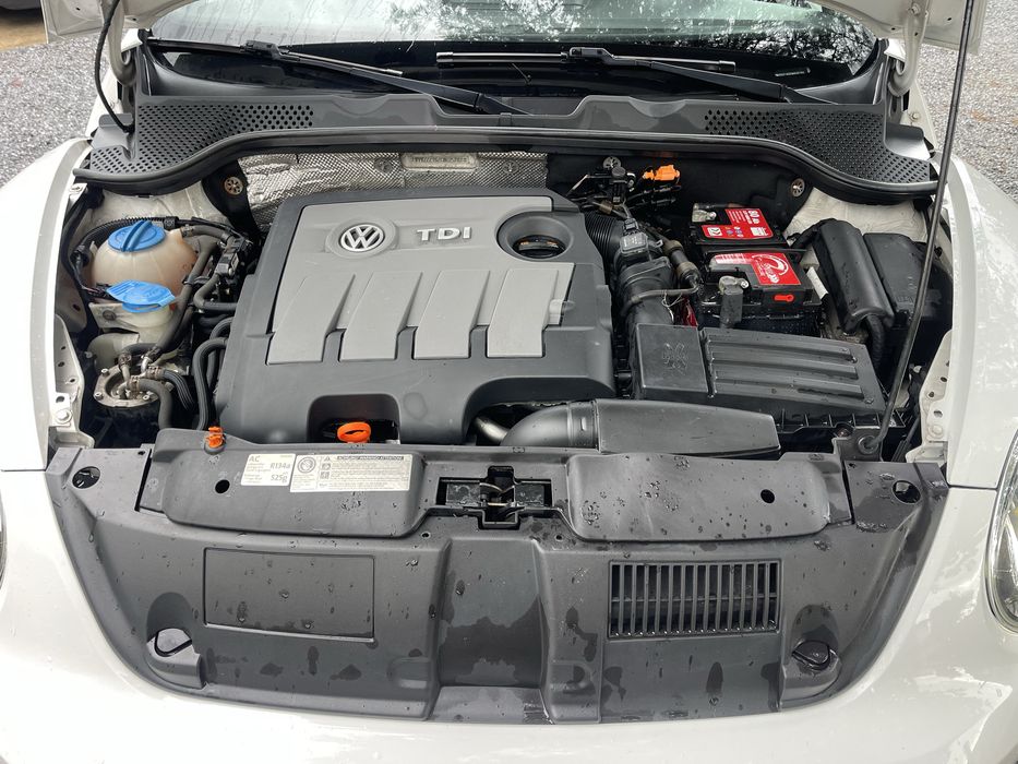 Para venda beetle  1.6 tdi versão maggiolino com garantia de 24 meses