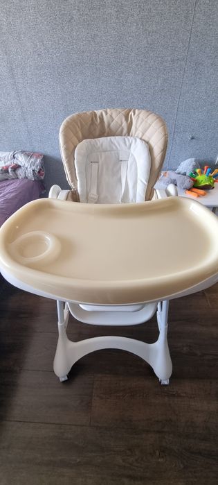 Стільчик для годування Carrello Caramel