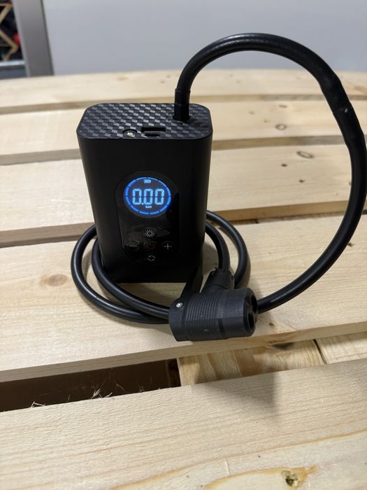 Akumulatorowa  POMPKA Rowerowa Samochodowa do MATERACA powerbank