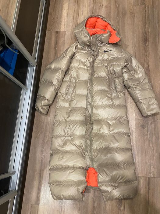 Куртка , парка , пуховик Nike