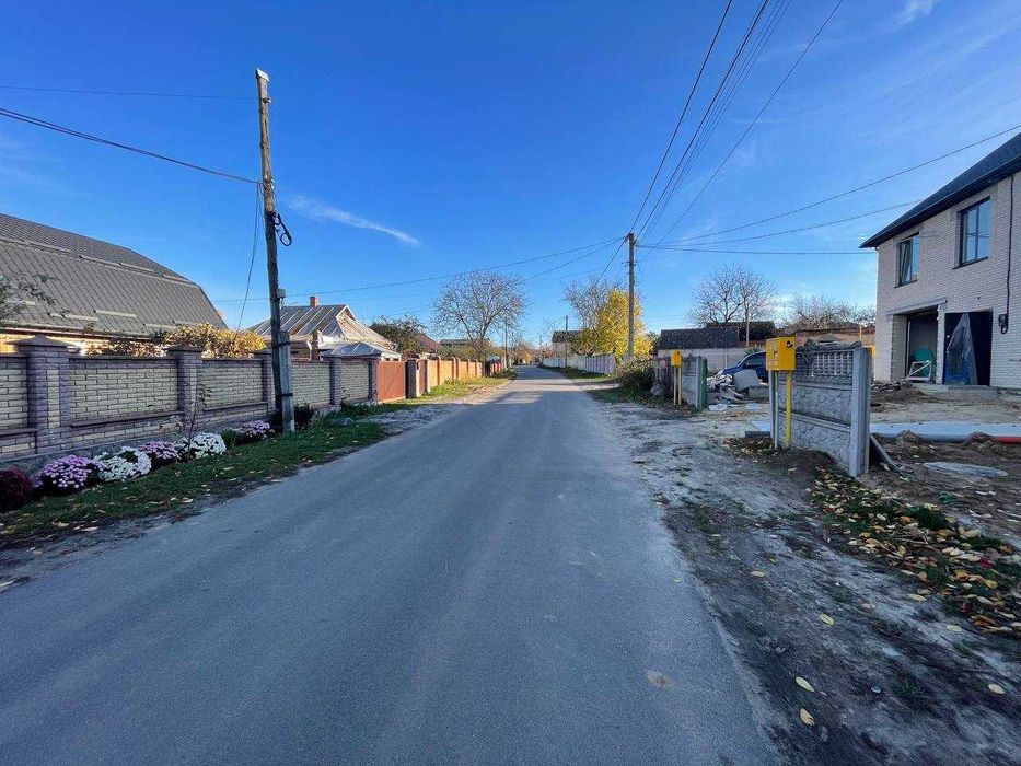 Двоповерховий таунхаус, Бучми, дуже хороша локація!