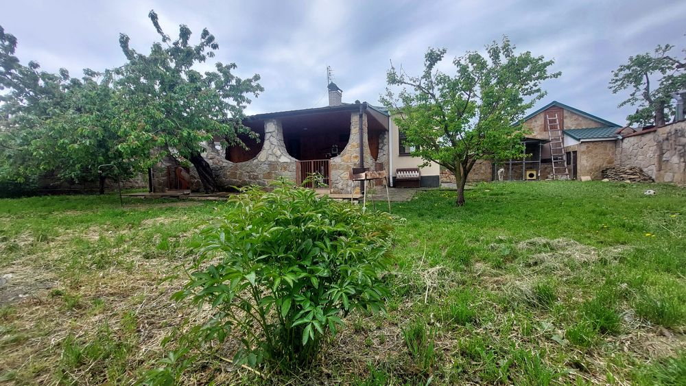 Продам будинок. Вул.Грушевського,27.