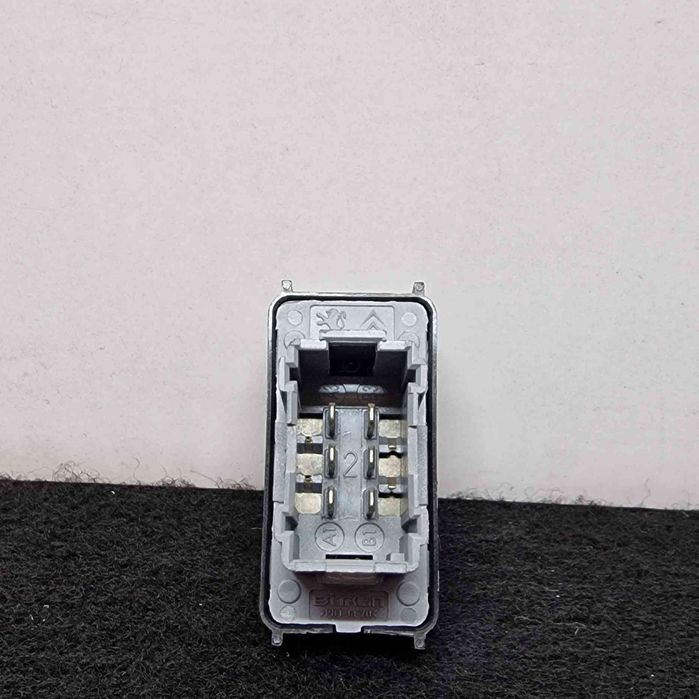 Comando / Botão / Interruptor Vidros Frente Direito 98016307ZD - PEUGEOT RIFTER